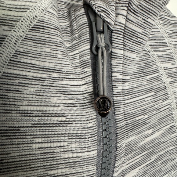 Lululemon Athletica Gray Athletic Sweatshirt with High Collar - Picture 3 of 5